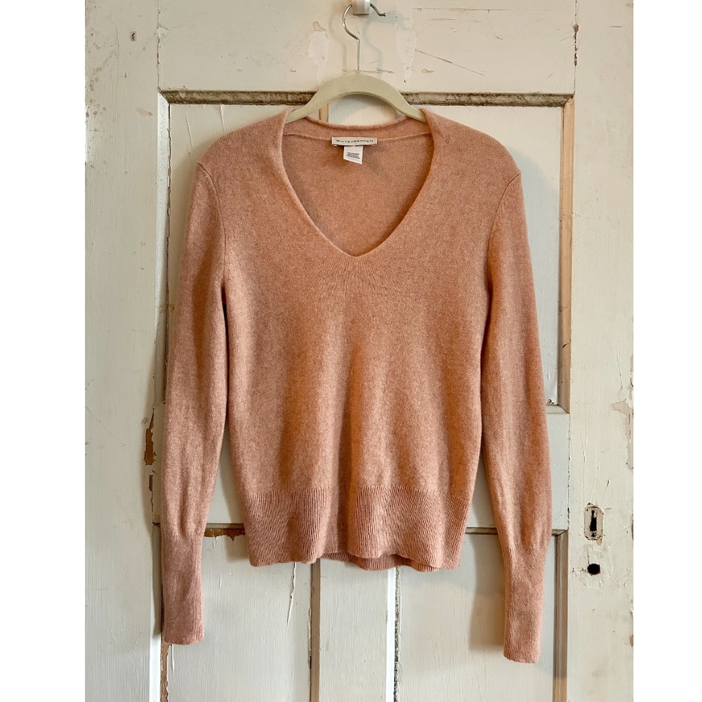 WHITE + WARREN Pink Melange Cashmere V-Neck Sweater
